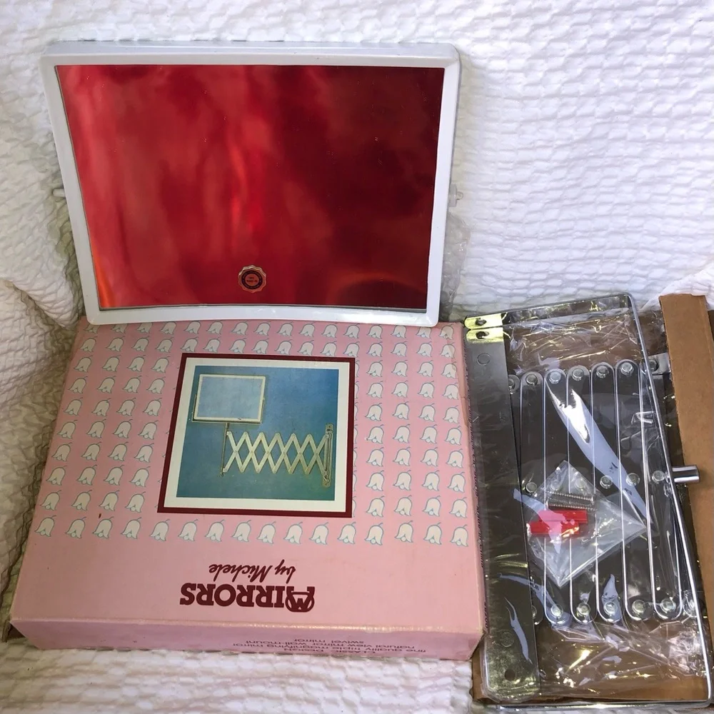 Vintage Mid Century Accordion Wall Mount Pivoting Make up New / Box Mirror 8 X 6